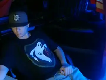 Chaturbate Best live sex cam show of bowerboi1217