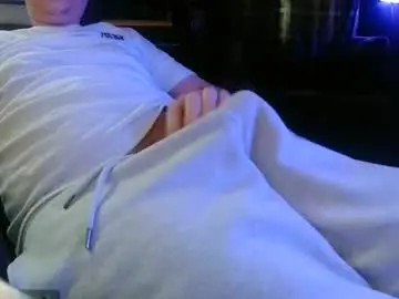 Chaturbate Free Live Porn of bowerboi1217