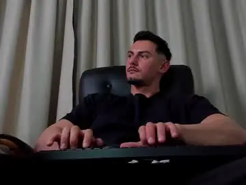 Chaturbate Live Sex Cam of clintmasterss