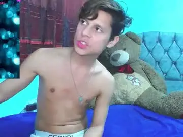 Chaturbate Adult Webcams of loganevans8