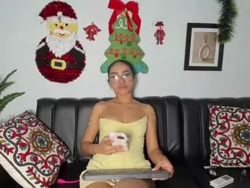 Chaturbate Free Porn Cam of mia_petite72