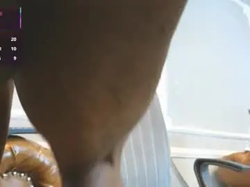 Chaturbate Sex Cam of charlesbrown_