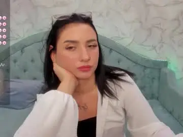 flufyfoxx from chaturbate