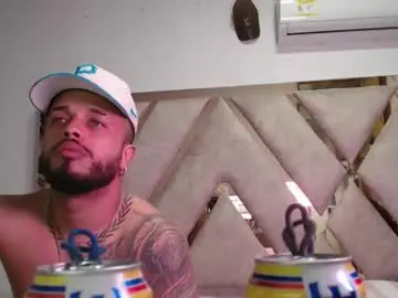 Chaturbate Sex Chat of hornygirl_20000