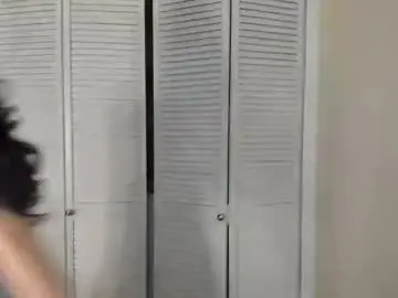 Chaturbate Live Sex of zoiebutterfly