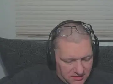 Chaturbate Live Sex of aries0414