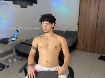 Chaturbate Free Live Porn of kisan_smith