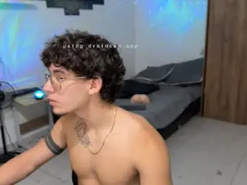 Chaturbate Best live sex cam show of kisan_smith