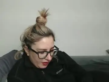 Chaturbate Best live sex cam show of larysalovexxx94