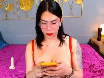 Chaturbate Live Porn of lucy_pearlcumxx