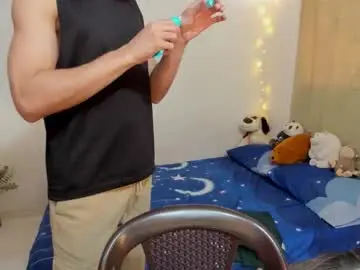 Chaturbate Free Live Porn of tom_blue10