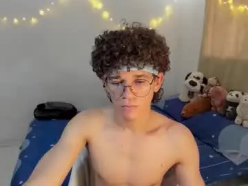 Chaturbate Free Live Porn of tom_blue10