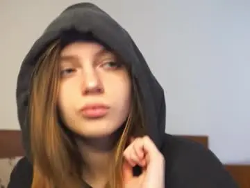 Chaturbate Best live sex cam show of berniecebotras