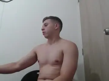 Chaturbate Live Porn of draco_boy2000