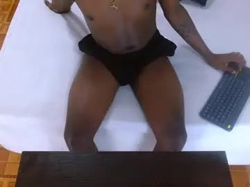 Chaturbate Live Sex of yander_0