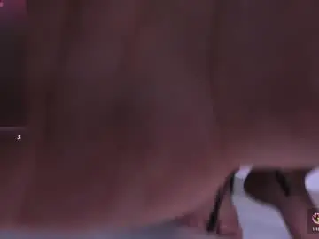 Chaturbate Best live sex cam show of miss_emma_2