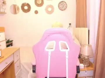 Chaturbate Best live sex cam show of monstrouscockdivaontop