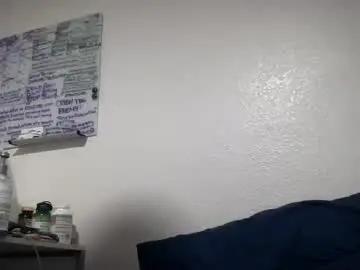 Chaturbate Free Porn Cam of hihello7777