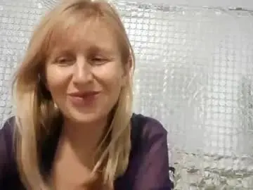 Chaturbate Adult Webcams of trinaadair