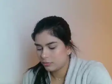 Chaturbate Free Live Porn of emmie_xxx