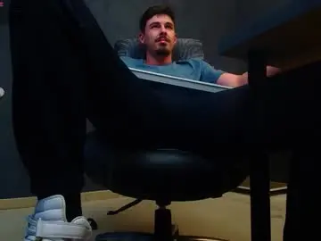 Chaturbate Live Sex of enzorace