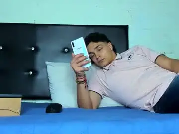 Chaturbate Live Porn of master_dominant_777