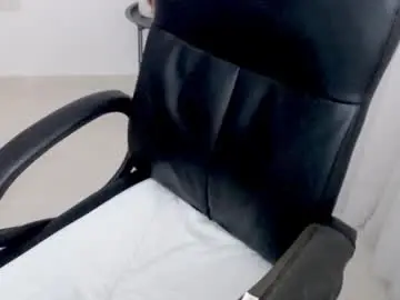 Chaturbate Adult Webcam of princess_19x