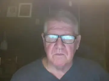 Chaturbate Nude Webcam of bigbeerdrinker1