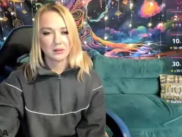 Chaturbate Free Live Porn of dances_queen