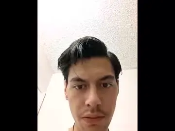 Chaturbate Nude Webcam of lunn10mcl