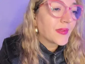 Chaturbate Sex Chat of naty__mature_