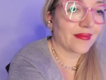 Chaturbate Live Sex Cam of naty__mature_