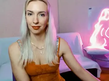 Chaturbate Live Sex Cam of cute_smile_shy