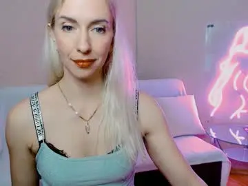 Chaturbate Adult Webcam of cute_smile_shy