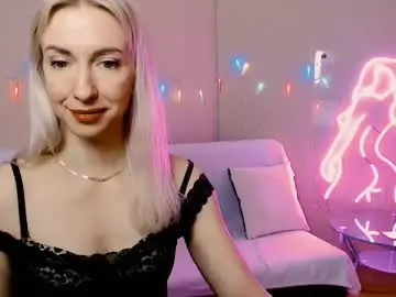 Chaturbate Nude Webcam of cute_smile_shy