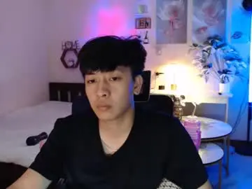 cutie_cumshow from chaturbate