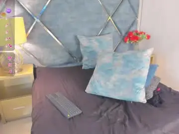 Chaturbate Live Sex Cam of ash_monroee