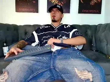 Chaturbate Live Porn of matias_costa