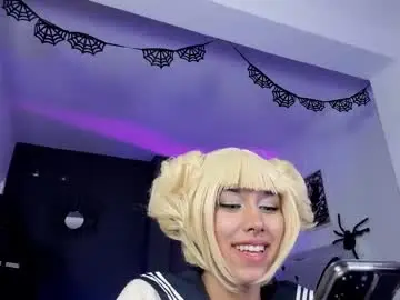 Chaturbate Free Live Porn of ravenwitch_