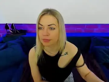 Chaturbate Live Sex Cam of anna_snow9