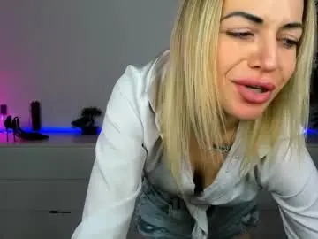 Chaturbate Adult Video Chat of anna_snow9