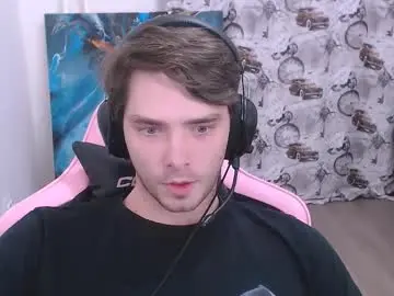 Chaturbate Free Porn Cam of dmitryromanov