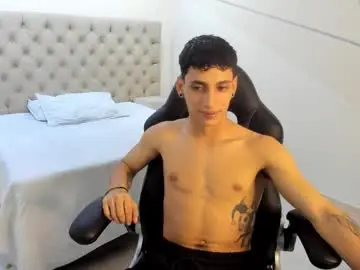 Chaturbate Live Sex Cam of jhoanleandro