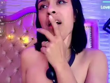 Chaturbate Live Sex Cam of roxanne_han