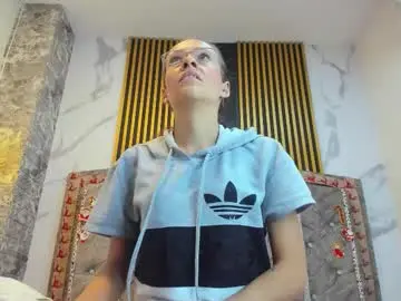 salome_cruxx from chaturbate