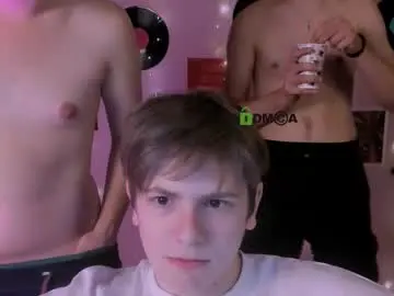 Chaturbate Adult Webcam of adrian_hart