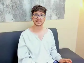 Chaturbate Nude Webcam of matthew_evans1