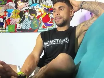 Chaturbate Best live sex cam show of allanbarreto