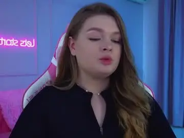 Chaturbate Live Sex Cam of crystallyons