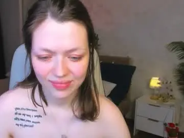 Chaturbate Live Sex Cam of lunarlily7